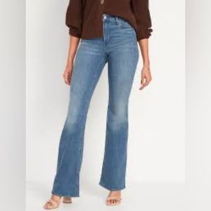 Old navy high rise flare. 6. BNWT.